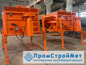 Два пескосолеразбрасывателя