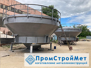 Две бесшатровые водонапорные башни с баком 50 куб.м.