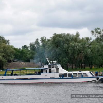 Ремонт теплохода ПТ-02 и причального понтона ПП-034